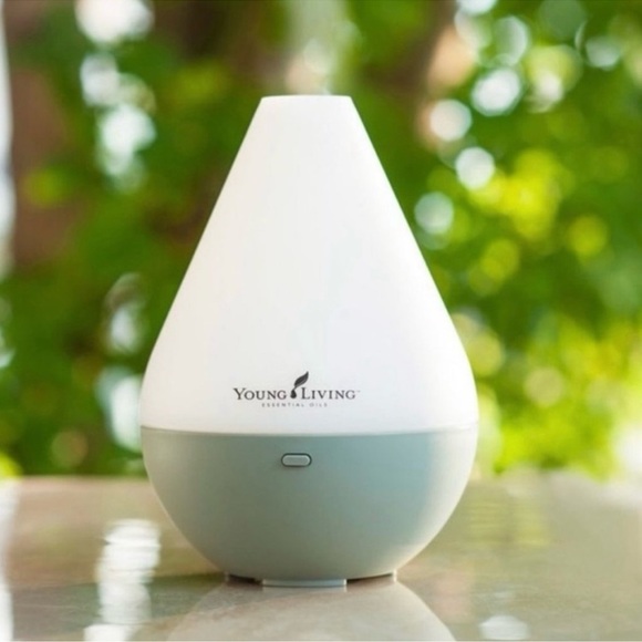 Young Living Other - Dewdrop Essential Oil Diffuser by Young Living - Aromatherapy Diffuser